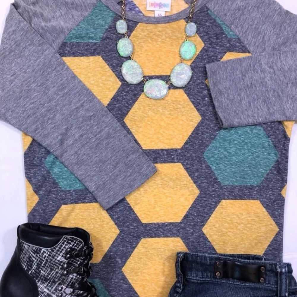 Lularoe Randy Tee Baseball Raglan Top